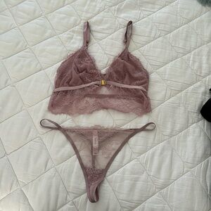Target Lingerie Set Bralette & Panty Women's Size M Top L Bottom Never Used